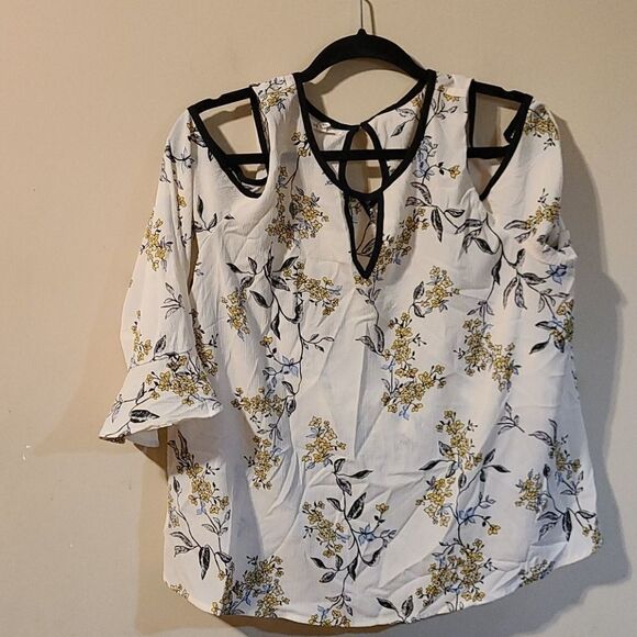 Maurice's top   - Picture 1 of 6